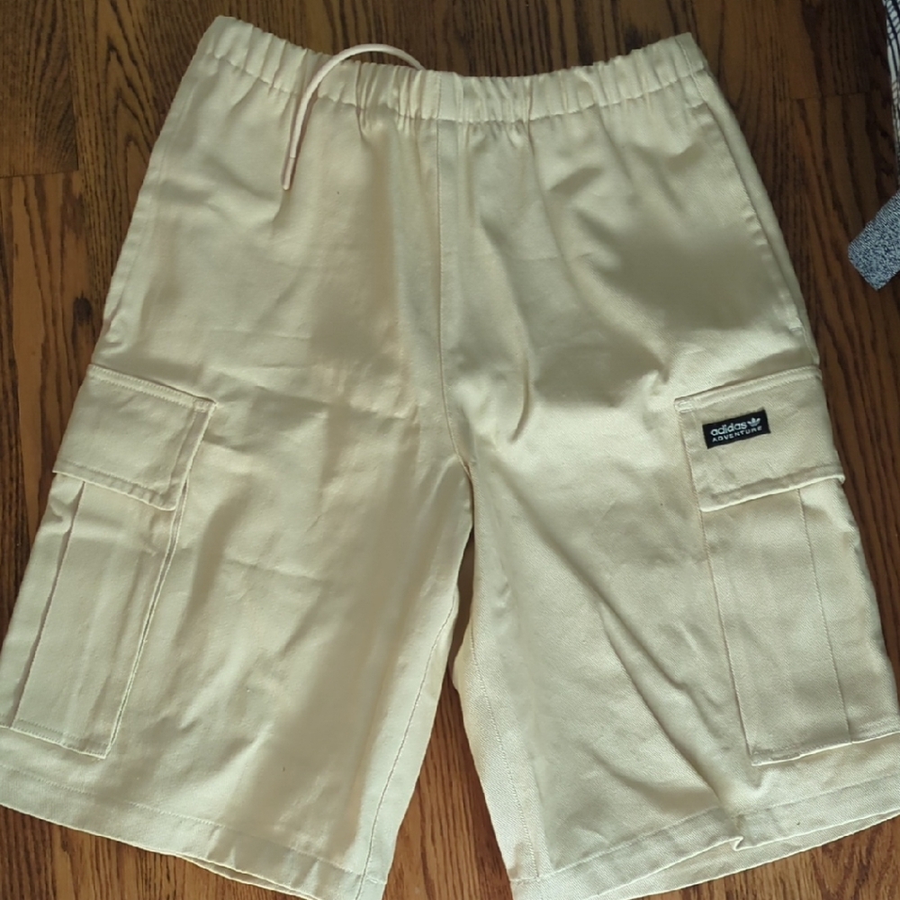 AdidasMen's Beige Cargo Shorts Never Worn